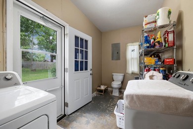 Welcome to your ideal lake getaway or permanent retreat! This - photo 24