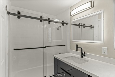 LOCATION! Remodeled Downtown Long Beach condo with 2 BEDROOMS - photo 24