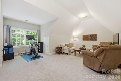 An exceptional opportunity to own a beautiful golf course home - photo 25