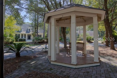 Tucked away in the highly sought-after community of Victoria - photo 28