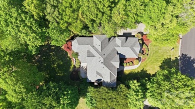 An exceptional opportunity to own a beautiful golf course home - photo 31