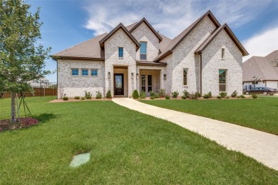 Lake Home Sale Pending in Arlington, Texas