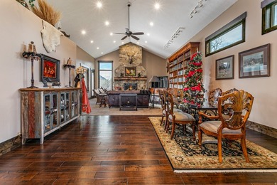 Extraordinary Lakeside Legacy Estate on Cemetery Point Peninsula - photo 33