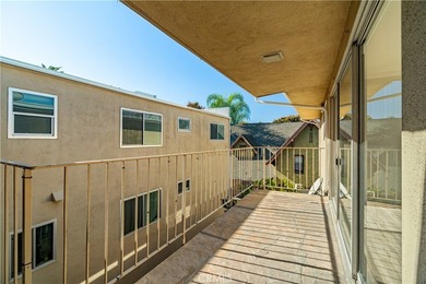 LOCATION! Remodeled Downtown Long Beach condo with 2 BEDROOMS - photo 34