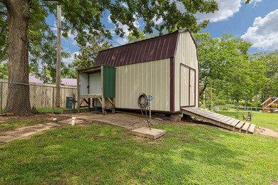 Welcome to your ideal lake getaway or permanent retreat! This - photo 35