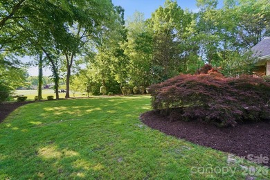 An exceptional opportunity to own a beautiful golf course home - photo 39