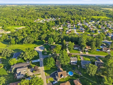 Sprawling CUSTOM-BUILT BRICK AND CEDAR RANCH with over 2,400 sq - photo 41