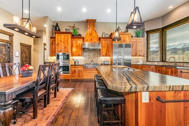 Extraordinary Lakeside Legacy Estate on Cemetery Point Peninsula - photo 48