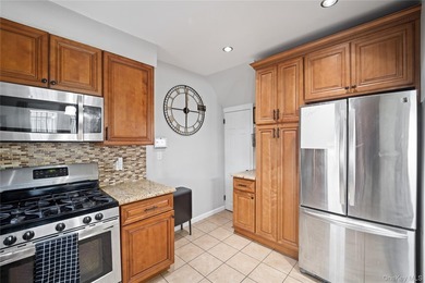 Come experience this beautiful oasis in the Pelham Gardens - photo 11