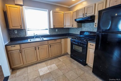 Here is a rare opportunity to own a well-cared for duplex - photo 22
