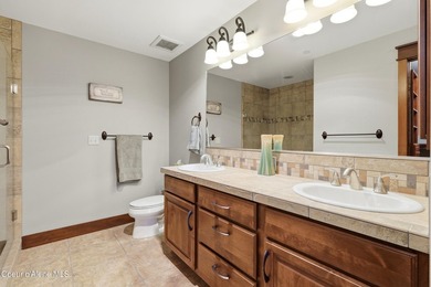 Excellent opportunity for a , , or turnkey investment! Like new - photo 29