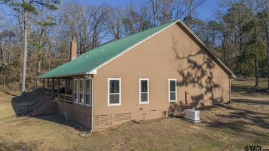 Welcome to your dream home nestled on the pristine shores of - photo 31