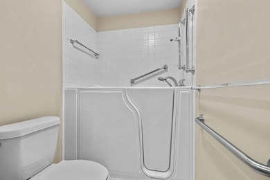 Come enjoy easy living in this well-maintained and updated - photo 31