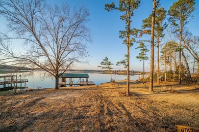 Welcome to your dream home nestled on the pristine shores of - photo 35