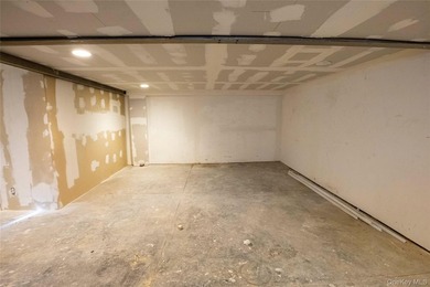 Here is a rare opportunity to own a well-cared for duplex - photo 38