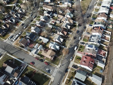 Here is a rare opportunity to own a well-cared for duplex - photo 44