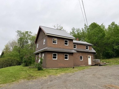 Coastal living doesn't have to break the bank! Nestled on 1 acre - photo 2