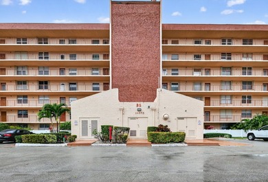 Huntington Lakes Condo For Sale in Delray Beach Florida