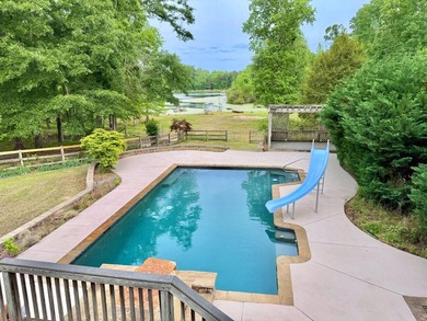 Welcome home to your peaceful, private retreat on 8.25 acres - photo 11