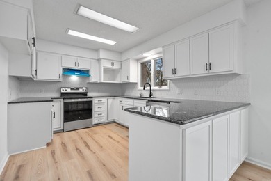 Experience true waterfront living with this beautifully - photo 12