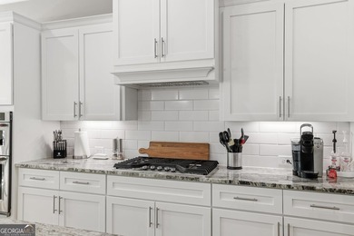 Better than new and thoughtfully designed, this exceptional slab - photo 21