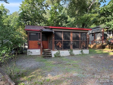 Lake Tillery Home For Sale in Mount Gilead North Carolina