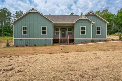 Lake Home For Sale in Eatonton, Georgia