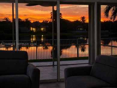 LAKEFRONT LIVING IN GUARD-GATED LAKE ESTATES AT ROLLING HILLS! - photo 34
