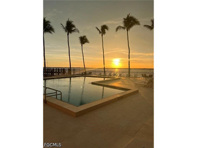 BACK ON THE MARKET: Beautiful 3-bedroom two bath 14th floor - photo 35