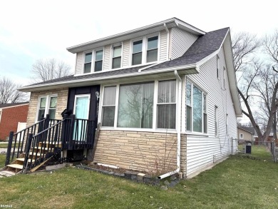 Lake Home For Sale in Saint Clair Shores, Michigan