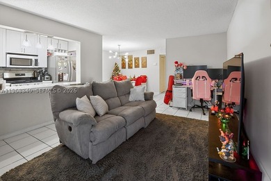 Well-maintained 1-bedroom, 1-bath residence located in the - photo 3