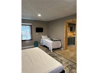 Welcome to 35 Bolton Avenue-a completely renovated, move-in - photo 18