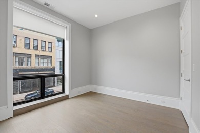 Exceptional 3-bed, 2.5 bath corner condo in a boutique elevator - photo 20