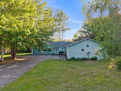 Welcome to easy one-level living just moments from the beauty of - photo 1