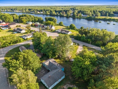 Welcome to easy one-level living just moments from the beauty of - photo 3