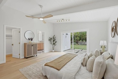 Stunning remodeled Mid-Century Modern *Pacifica* home offering a - photo 27
