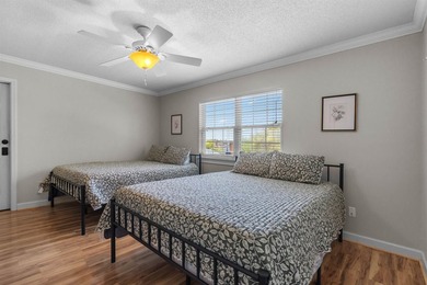 Welcome to 1418 Cane St. #4, a charming 3-bedroom, 2-bath - photo 30