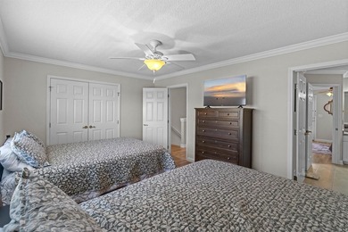 Welcome to 1418 Cane St. #4, a charming 3-bedroom, 2-bath - photo 31