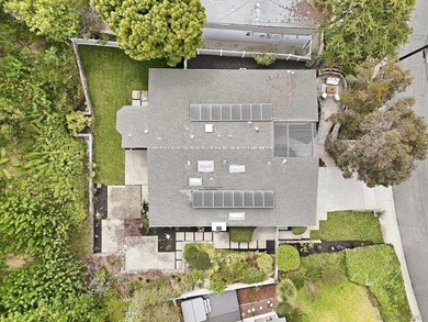 Stunning remodeled Mid-Century Modern *Pacifica* home offering a - photo 45