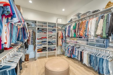Unrivaled Sophistication in the Heart of Summit Rock! Step into - photo 17
