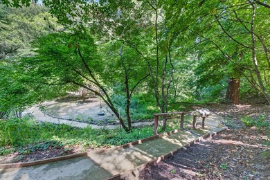 Tucked away from Vine Hill Road in the Happy Valley School - photo 28