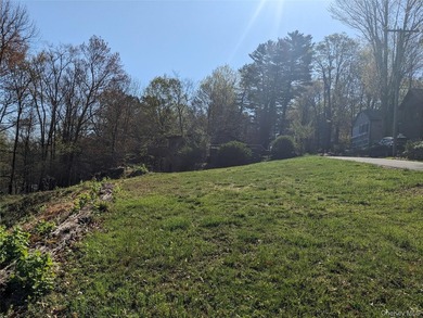 Tucked into one of the highest points in Smallwood, this - photo 33