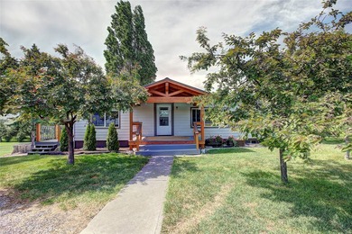 This home is an upgraded modular on a walk-out basement. Seller - photo 1