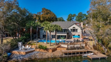 Lake Home Sale Pending in Niceville, Florida