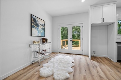 Modern design meets timeless comfort... with the addition of a - photo 13