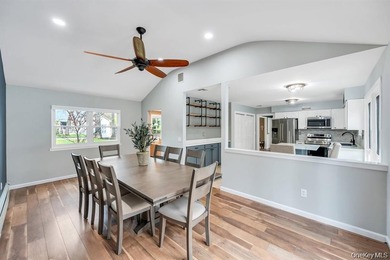 Magnificent updated and expanded Colonial offering 5 bedrooms, 3 - photo 13