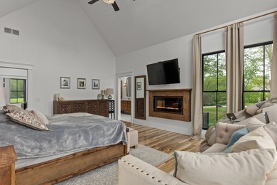 Beautiful Lake Sara Custom Home! - photo 16