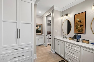 Welcome to this home where LUXURY meets LIFESTYLE!! Convenient - photo 21