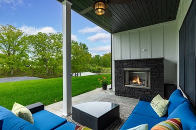 Beautiful Lake Sara Custom Home! - photo 23