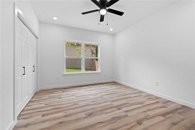 Modern design meets timeless comfort... with the addition of a - photo 27